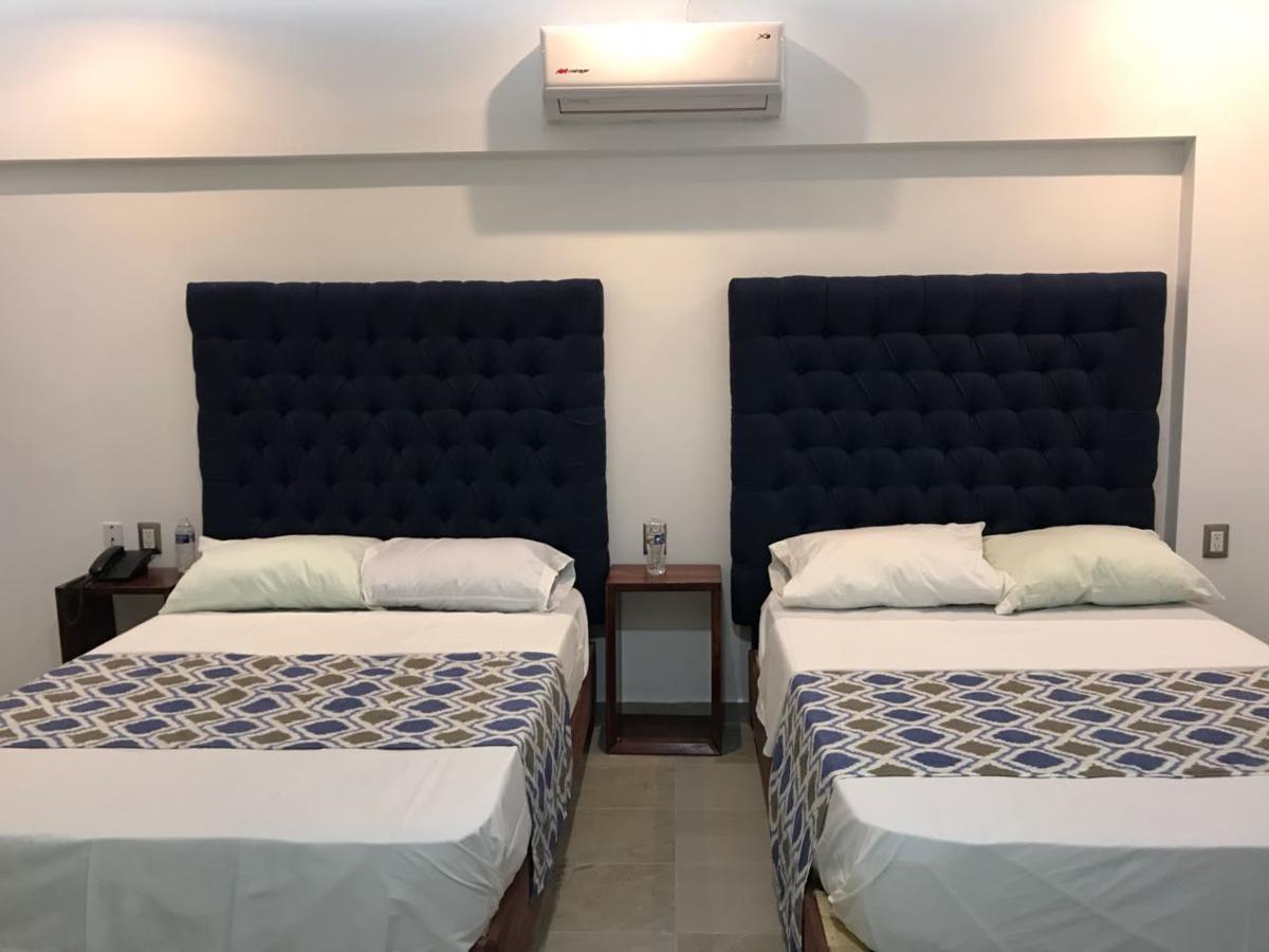 Hotel Plaza Amalia Тустла-Гутьеррес Экстерьер фото