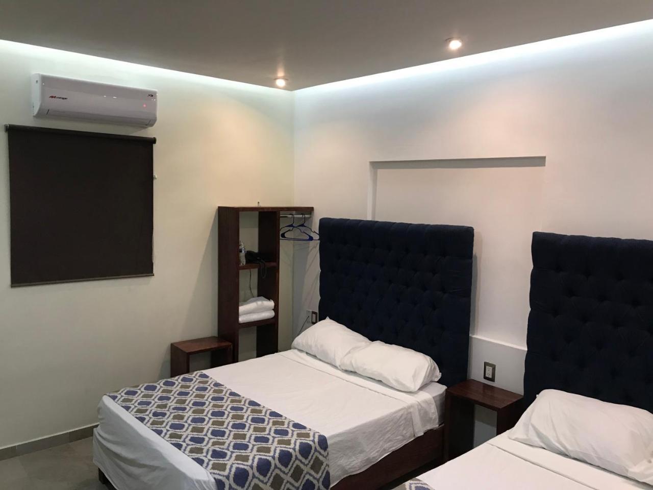 Hotel Plaza Amalia Тустла-Гутьеррес Экстерьер фото
