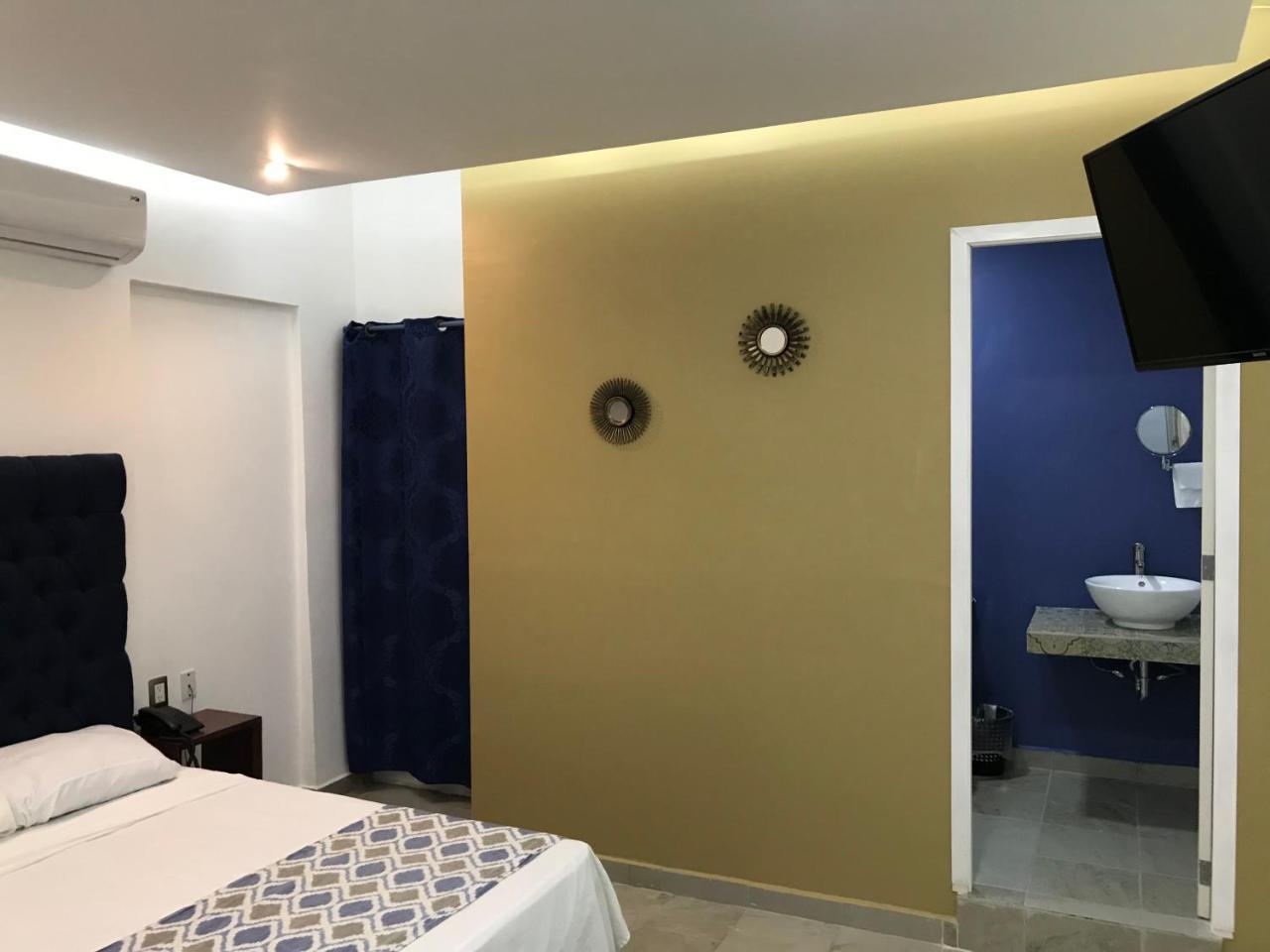 Hotel Plaza Amalia Тустла-Гутьеррес Экстерьер фото